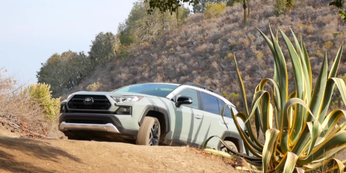 2019 Toyota rav4 Off-Road Capability is Amazing, carmax, Insurance Cars, cars, carvana, slothtoday,