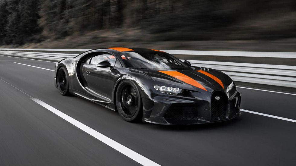 Top speed, Bugatti Chiron sets world record with 304-mph-cars-slothtoday.com-kbb.com-insurance-cars